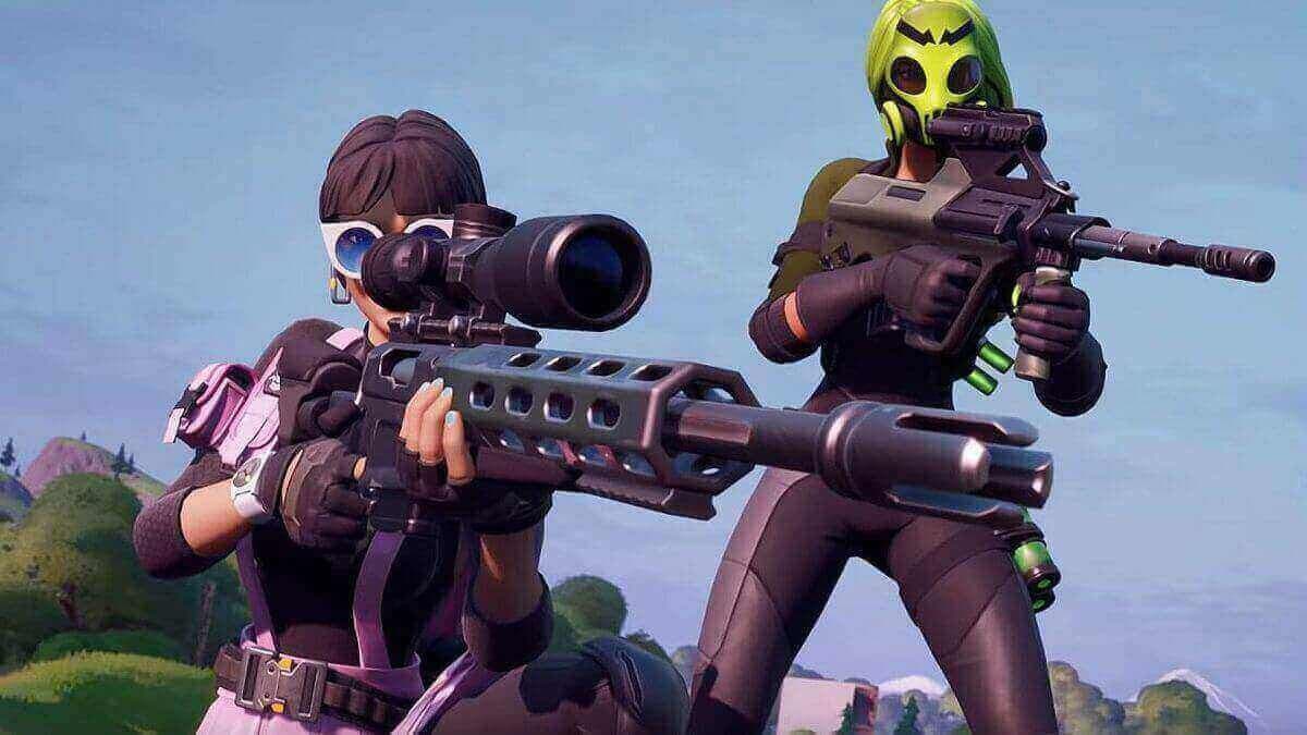 Fortnite player aiming Sniper Rifle